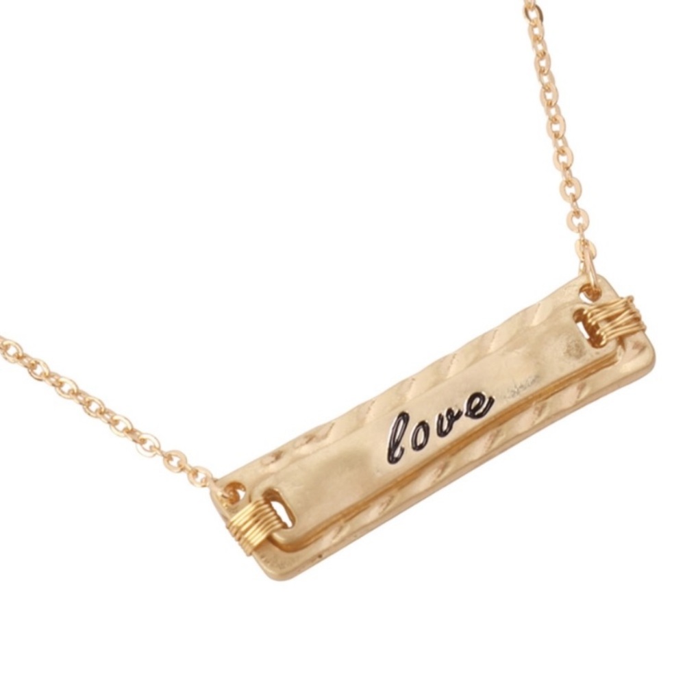 “Love” bar chain necklace - Picture 3 of 4